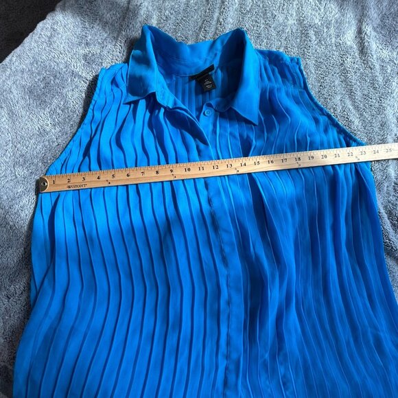 Lane Bryant Womens Top Size 24 Blue Button Up Pleated Flowy Minimalist 17801‎ - Picture 6 of 9